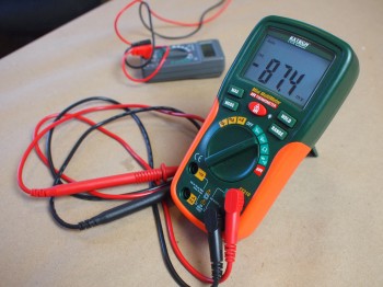 Voltage tester