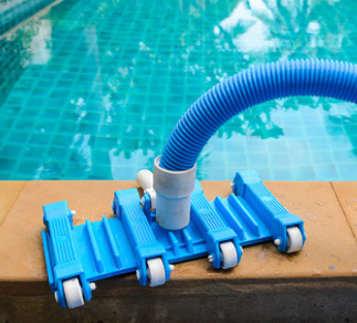 5 Best Pool Vacuums For Leaves 2023