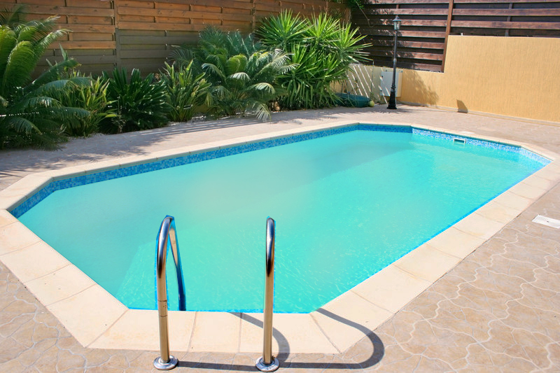 How To Clear Up A Cloudy Pool : Cloudy Pool Water Get Your Swimming Pool Water Tested - Got a