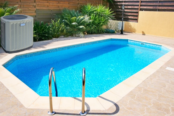 swimming pool with heat pump