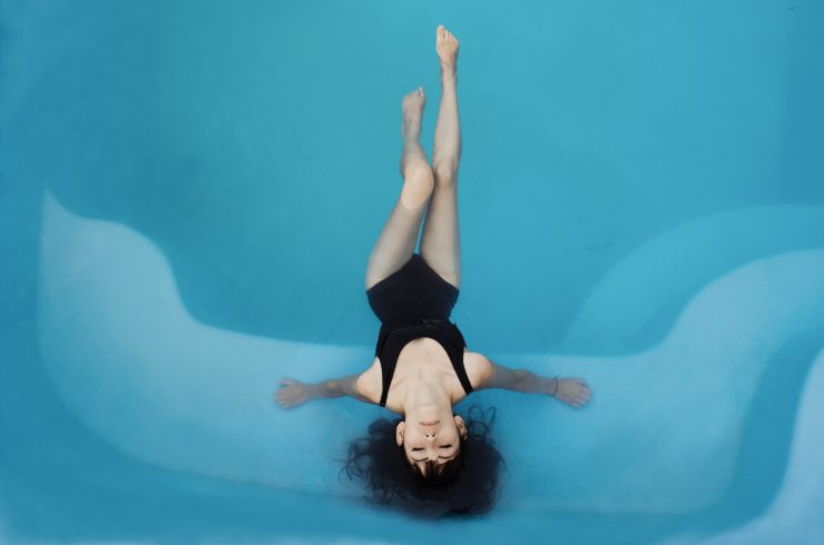 Klärbecken: so beheben Sie trübes Schwimmbadwasser