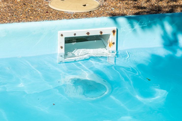 swimming pool skimmer with corroded screws