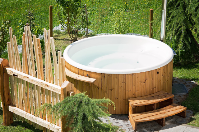 outdoor hot tub