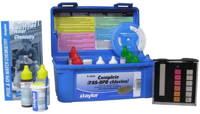 Taylor Technologies Test Kit 