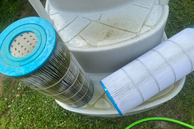 Cartridge filter with green algae and a clean cartridge filter after deep cleaning and hosing off.